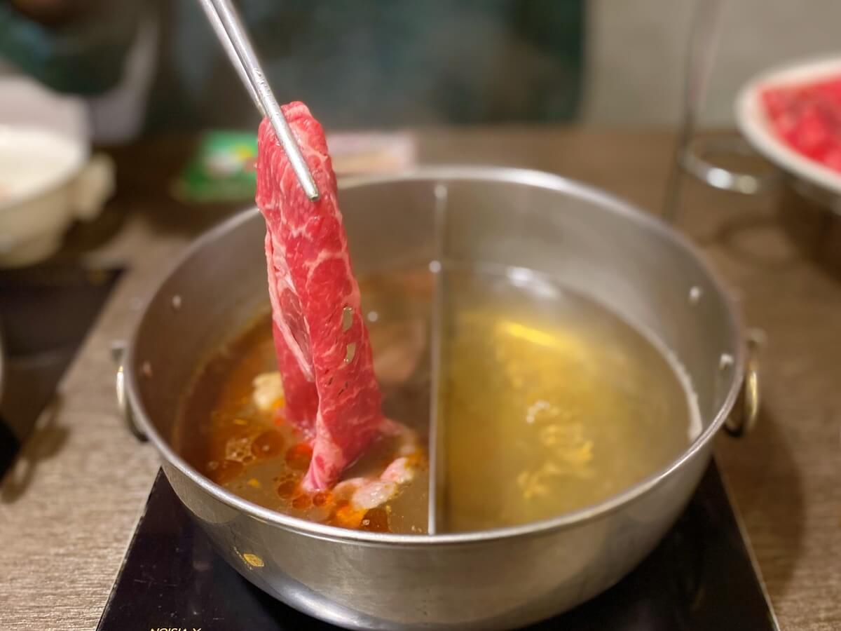 Cooking meat in hot pot
