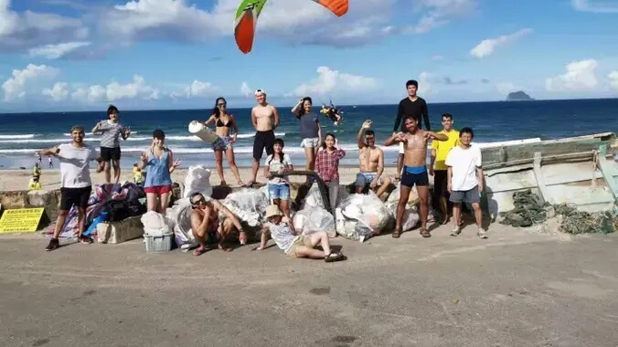 Zhong Jiao Bay beach cleanup event